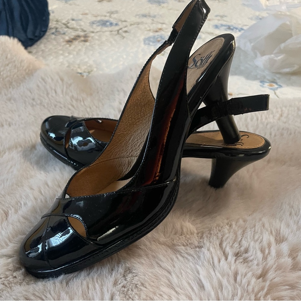 9.5 ( NARROW ) SOFFT MIDSIZE HEELS